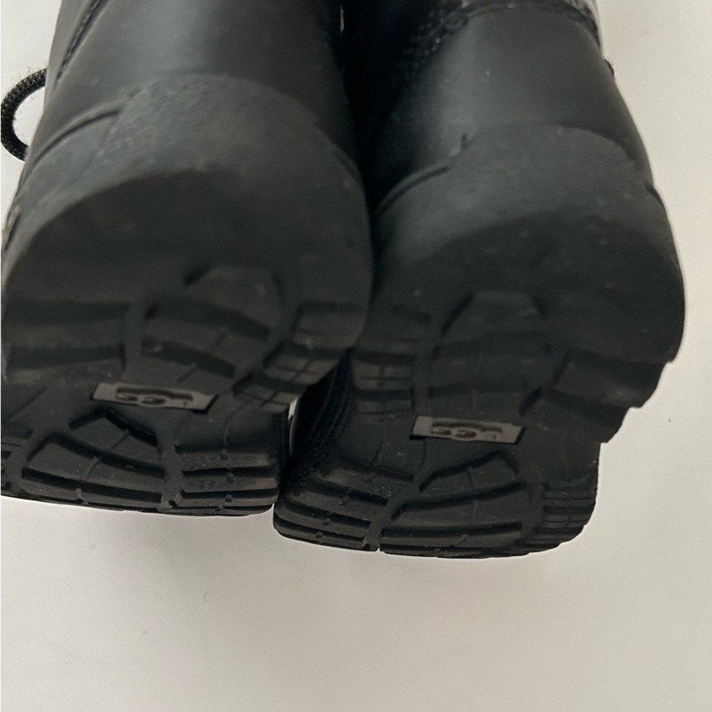 Boy’s Ugg Black Butte Rubber Suede Water resistance Snow Winter Boots size 12 - Picture 7 of 14